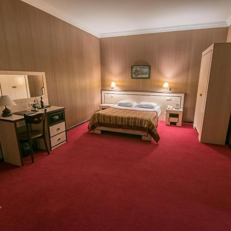 Hotel Rikhe Monika Tbilisi Exteriör bild
