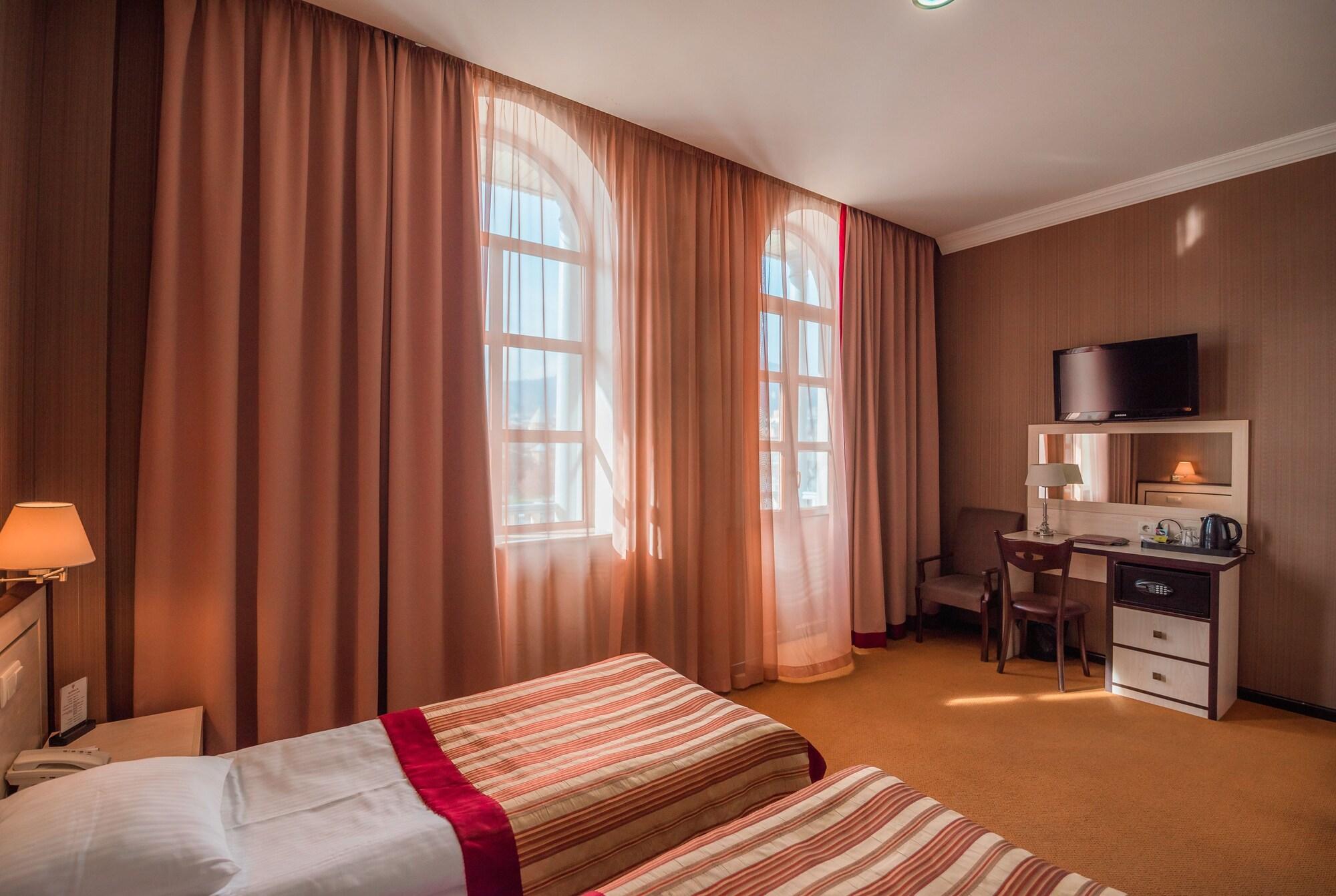 Hotel Rikhe Monika Tbilisi Exteriör bild