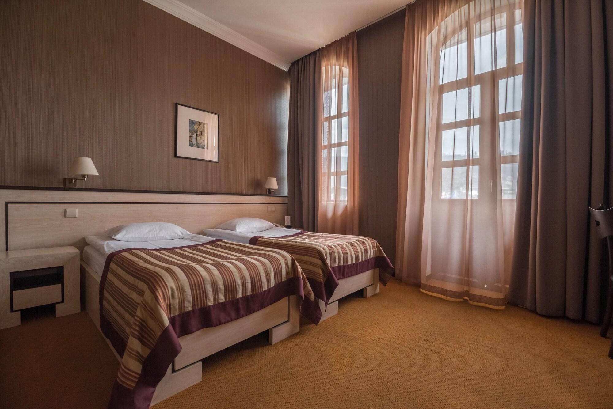 Hotel Rikhe Monika Tbilisi Exteriör bild