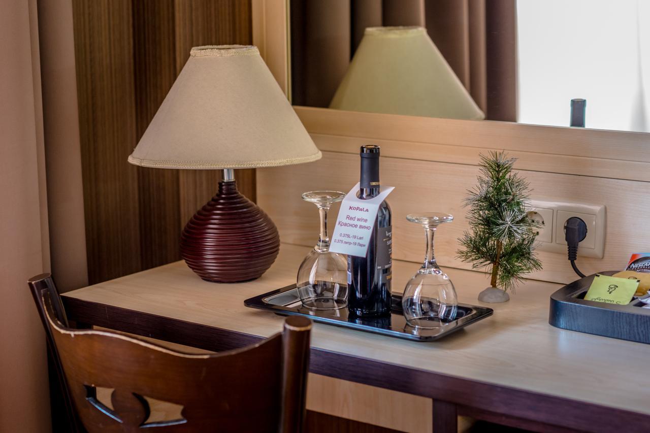 Hotel Rikhe Monika Tbilisi Exteriör bild